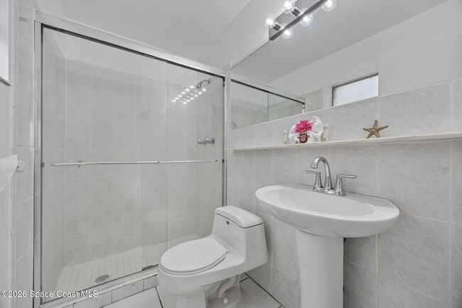 Building Photo - 5320 Sandra Dr