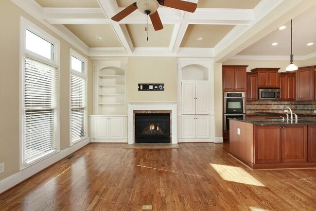 Building Photo - 2010 Heathermere Way