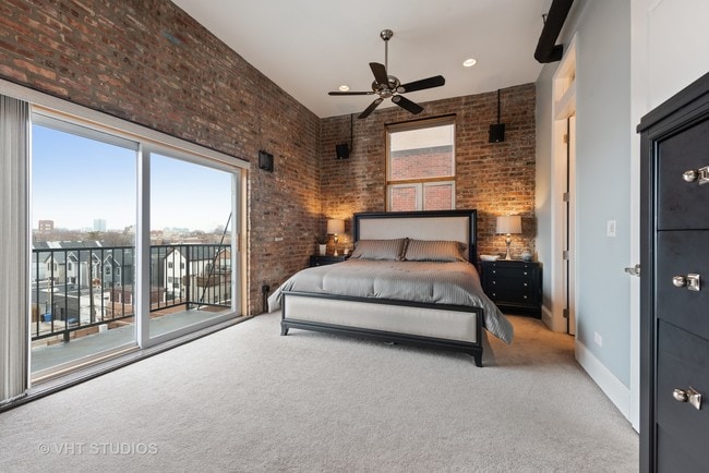 Building Photo - 1452 W Fullerton Ave