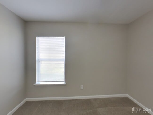 Building Photo - 76221 Long Pond Loop