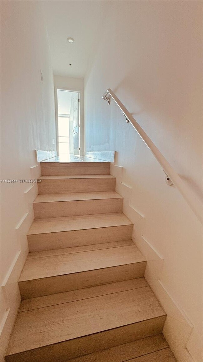 Building Photo - 400 Sunny Isles Blvd