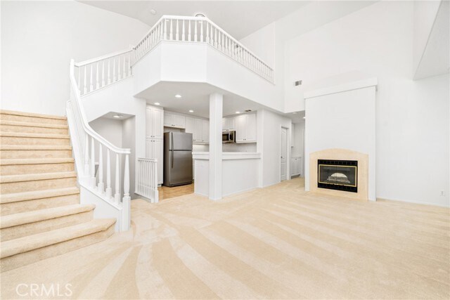 Building Photo - 23 Anjou