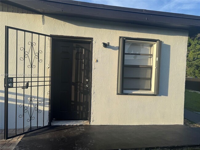 Building Photo - 29523 SW 144th Ct