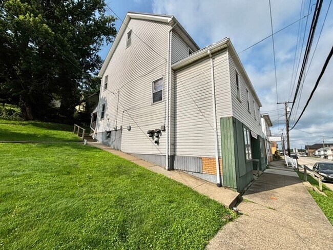 Building Photo - 512 Sewickley Ave