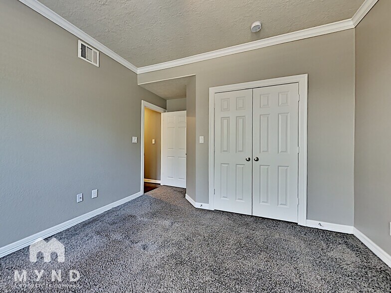 Building Photo - 2849 King's Retreat Cir