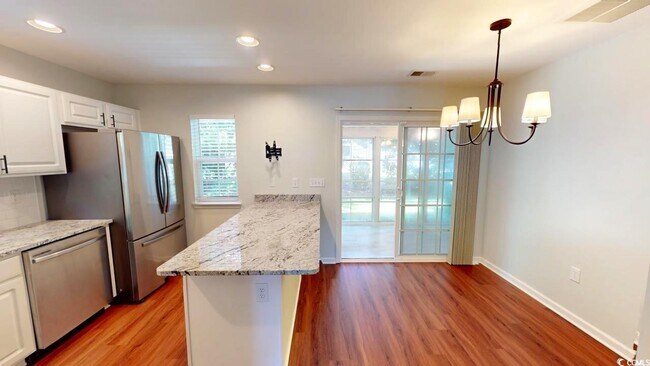 Building Photo - 1000 Pembroke Ct