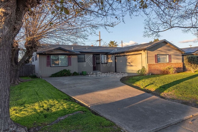 Building Photo - 713 San Francis Ave