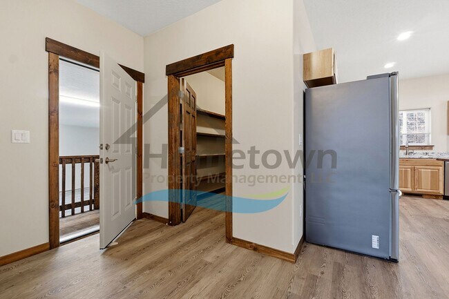 Building Photo - 4 Bedroom 2 Bathroom Home with Attached 2-Car Garage Available in Blanchard!