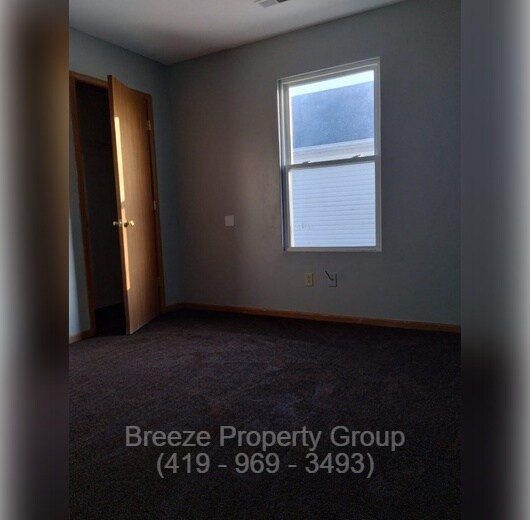 Building Photo - 205 W Chalmers Ave