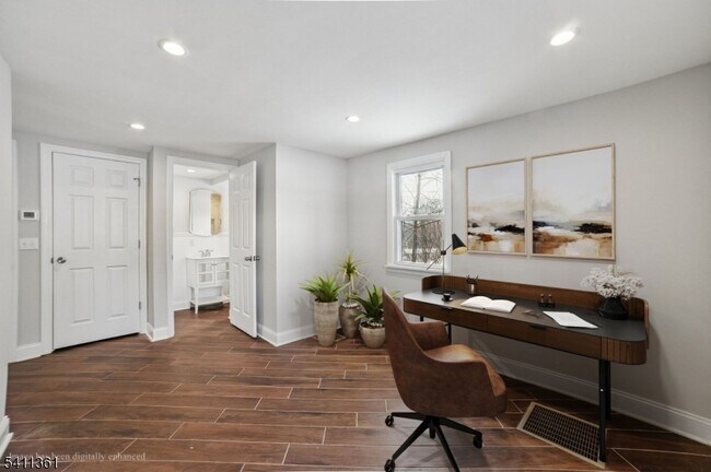 Building Photo - 64 Shunpike Rd