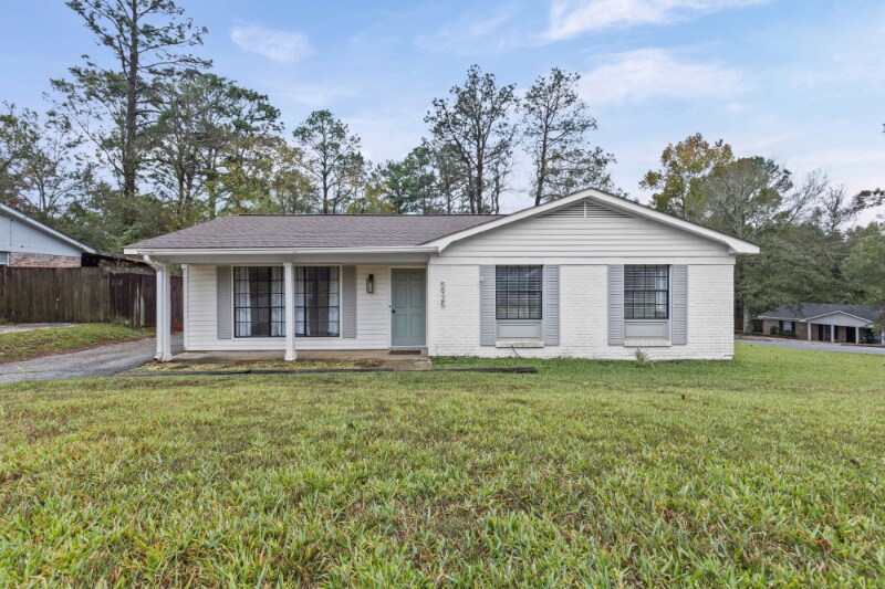 Building Photo - 5925 Couton Dr