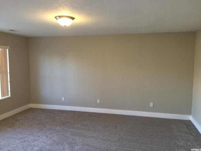 Building Photo - Beautiful 4 Bd 2.5 Bath Home in Sandy