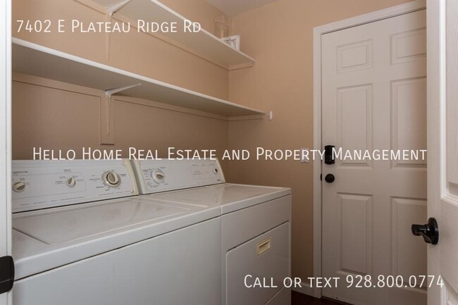 Building Photo - 7402 E Plateau Ridge Rd