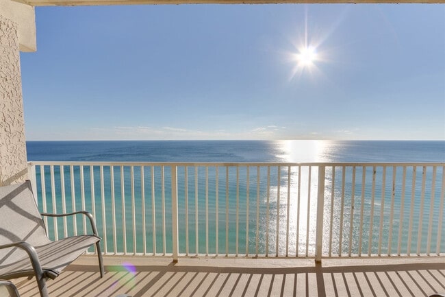 Building Photo - 9900 S Thomas Dr