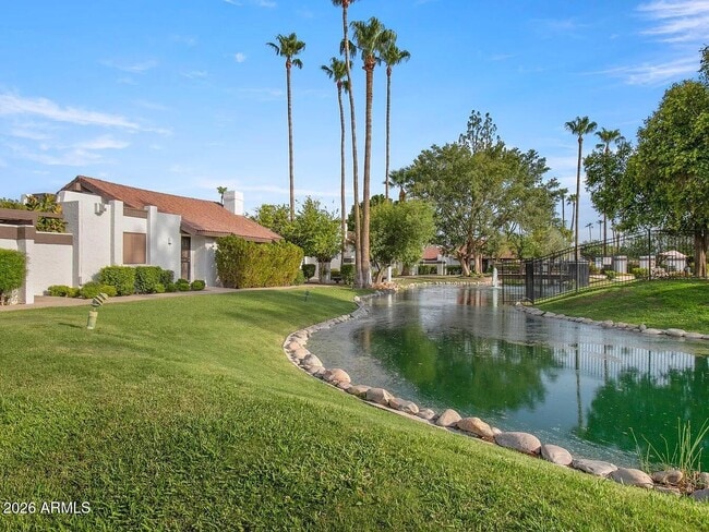 Building Photo - 8756 E Via De La Luna