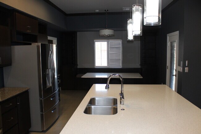 Building Photo - 16808 Kierland Ct