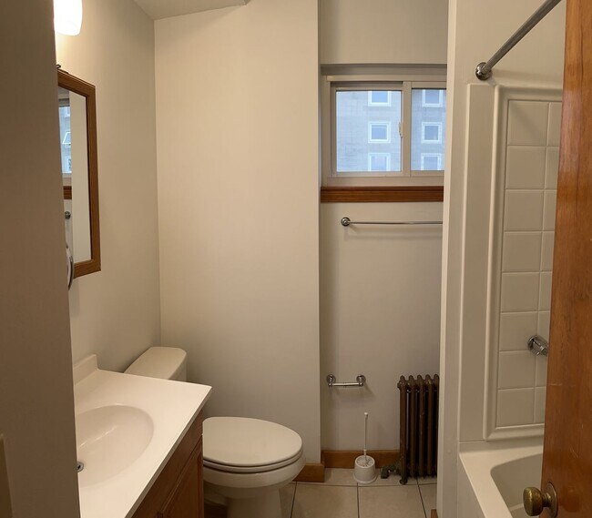 Building Photo - 4710 Hatfield St