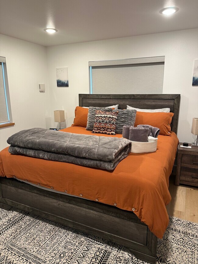 Building Photo - 1200 Eric Ln