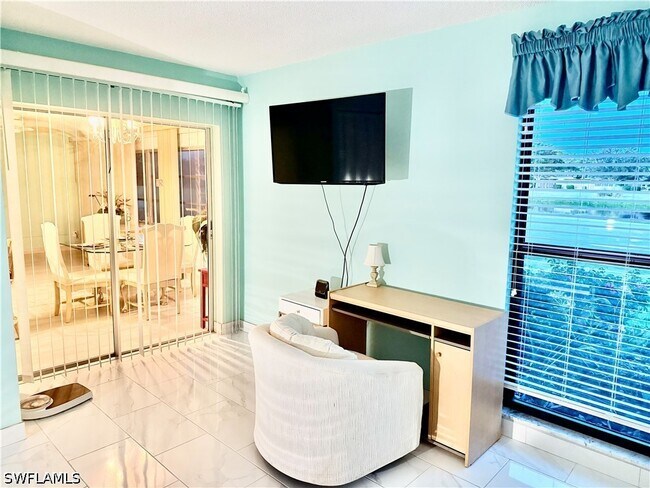 Building Photo - 4187 Lakewood Blvd