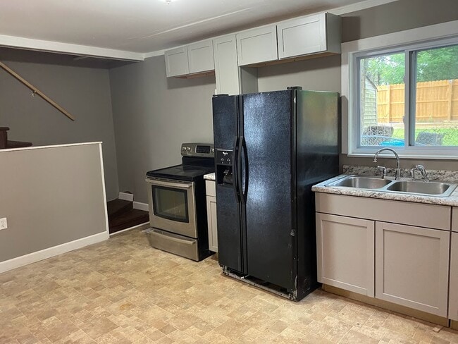 Building Photo - 7061 Idlewild Ave