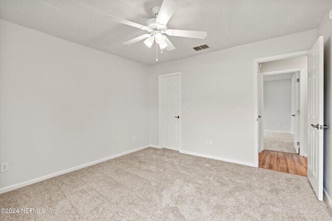Building Photo - 12756 Bentwater Dr