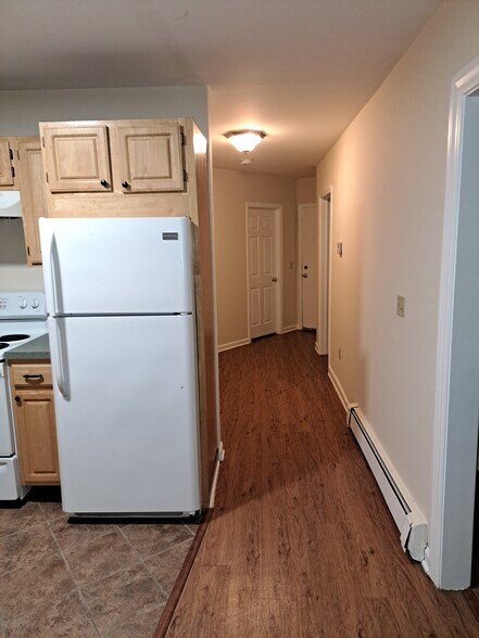 Building Photo - 3229 7th Ave