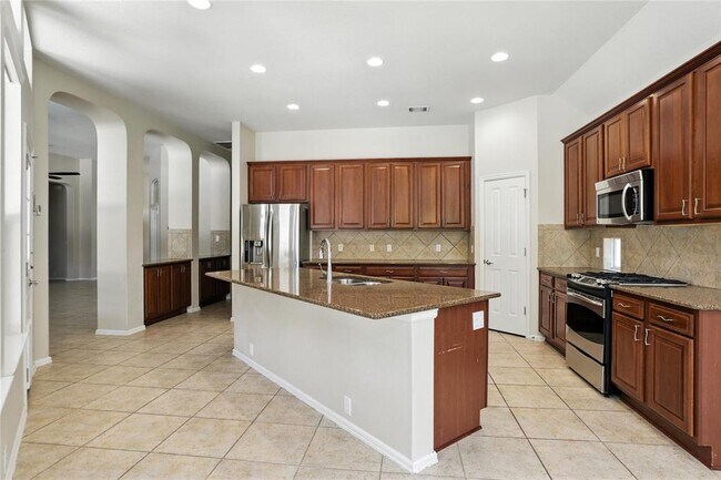 Building Photo - 208 Raindance Cove