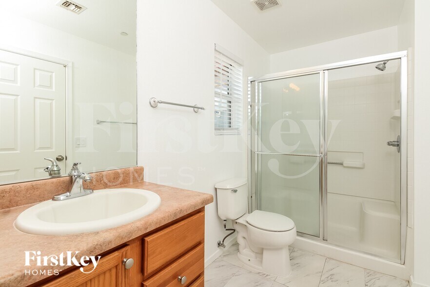 Building Photo - 8470 N Placita De La Manzana