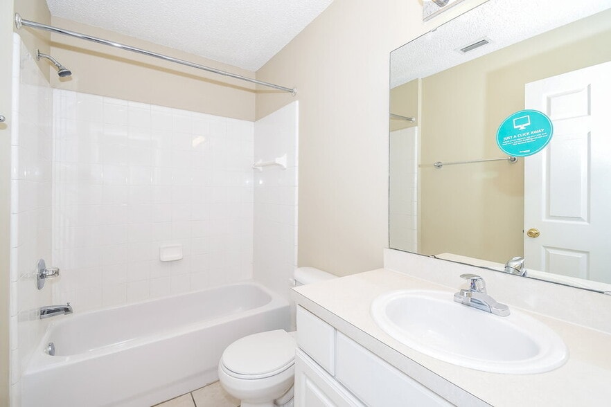 Building Photo - 9425 Harrier Ct