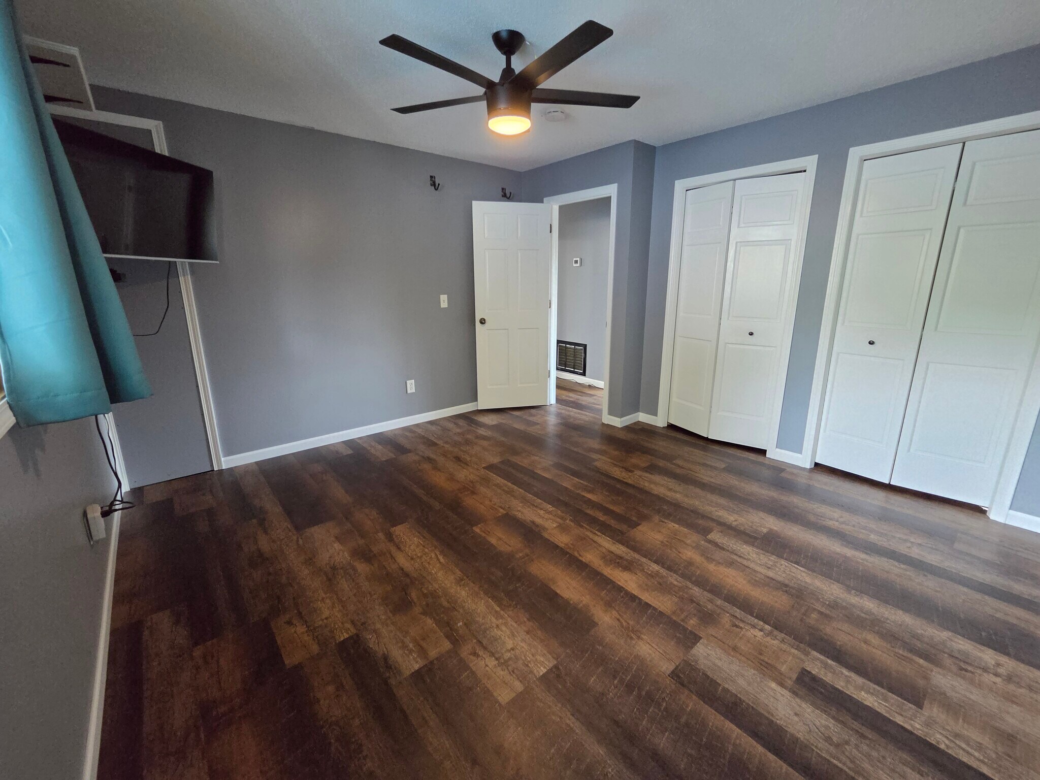Main Bedroom - 629 Tyler St