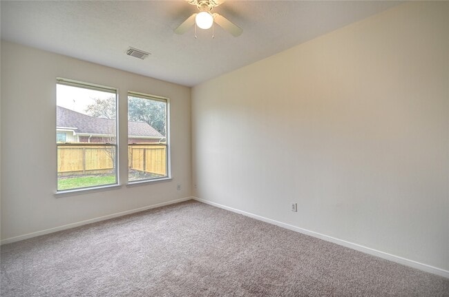 Building Photo - 11906 Dinosaur Valley Dr