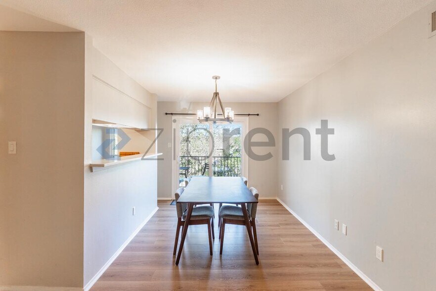 Building Photo - 4159 Steck Ave