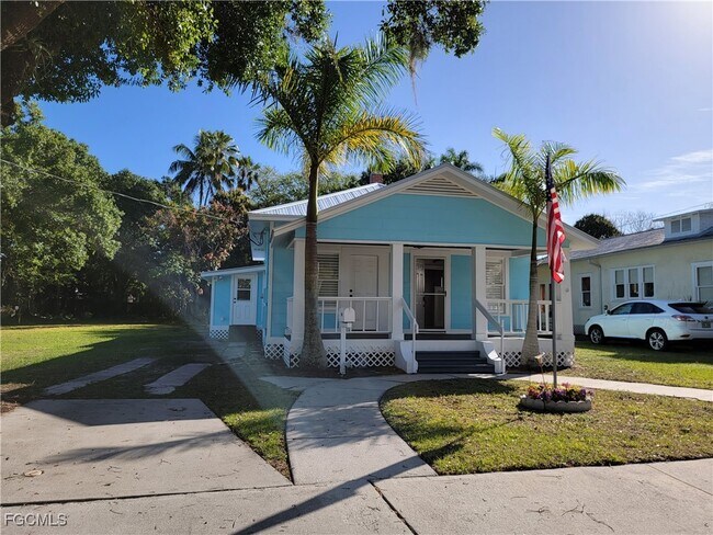 Building Photo - 1603 Woodford Ave