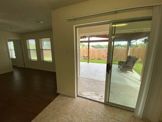 Building Photo - 2818 Orchid Tree Ln
