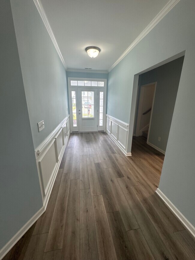 Building Photo - 78 Violetear Rdg