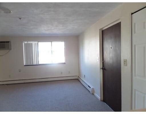 Building Photo - 30a Colonial Dr