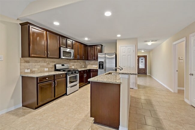 Building Photo - 3308 Southern Grove Ln