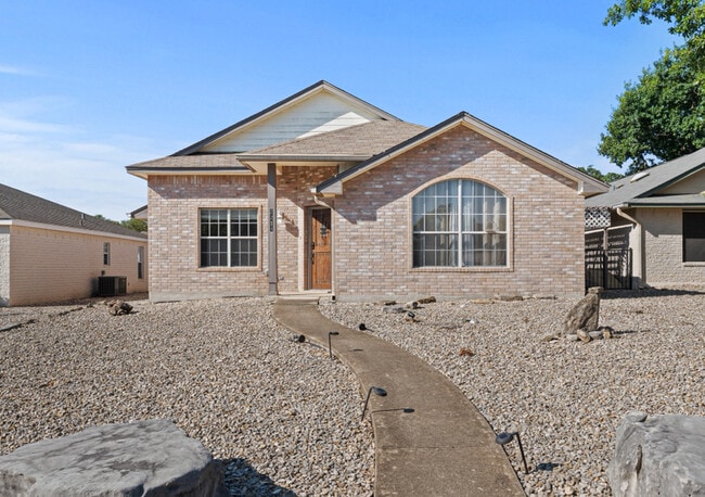 Primary Photo - 2214 Olympia Dr