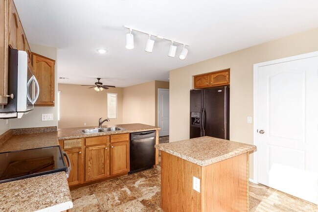Building Photo - Beautiful 4 Bedroom Home in Johnson Ranch!