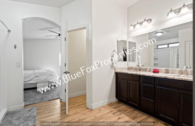 Building Photo - 8633 N Continental Links Dr