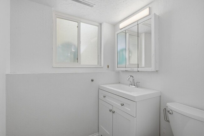 Building Photo - 3671 Cordele Cir