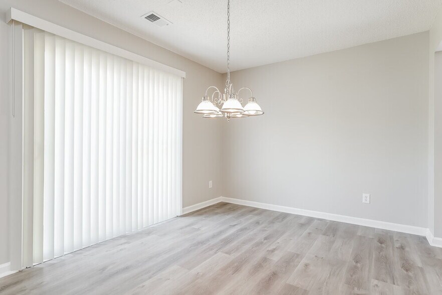 Building Photo - 5901 Roteny Court