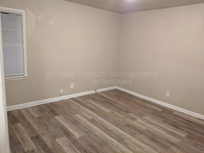 Building Photo - 9215 Outerbelt Ct