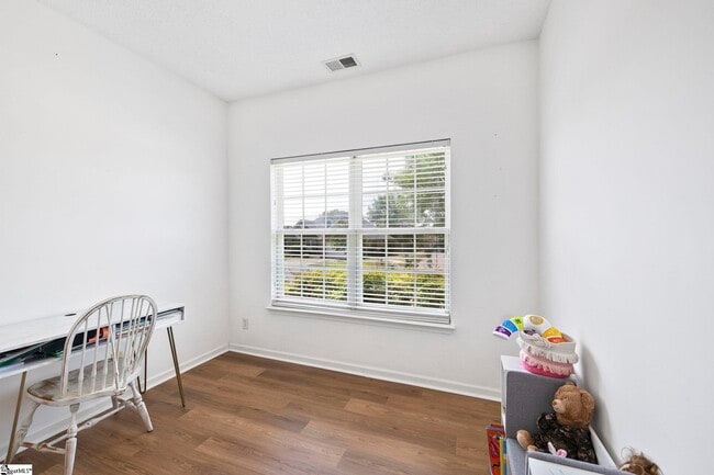 Building Photo - 317 N Sweetwater Hills Dr