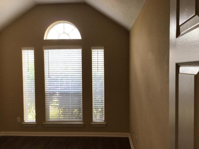 Building Photo - 17823 Trophy Deer Ct