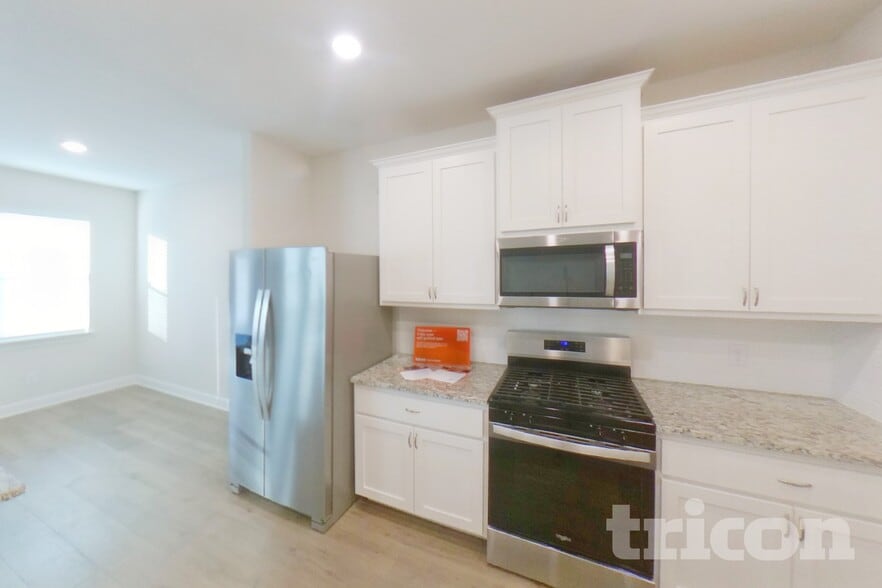 Building Photo - 1106 Bullock Dr