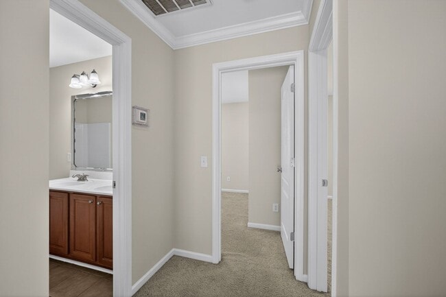 Building Photo - 10 Moonlight Trail