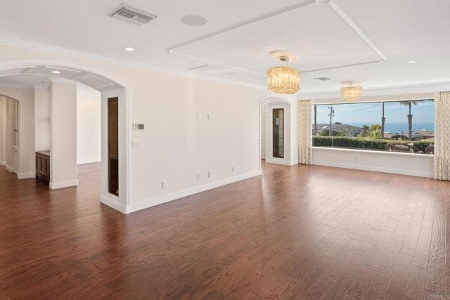 Building Photo - 6404 Avenida Wilfredo