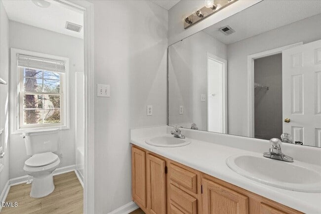 Building Photo - 102 Mint Hill Dr