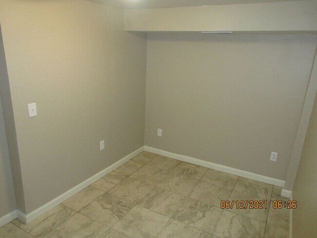 Building Photo - 2731 Stanford Ave